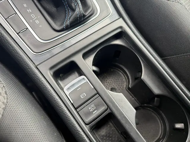 Volkswagen e-Golf E-Golf 2017 Elektrisch 35