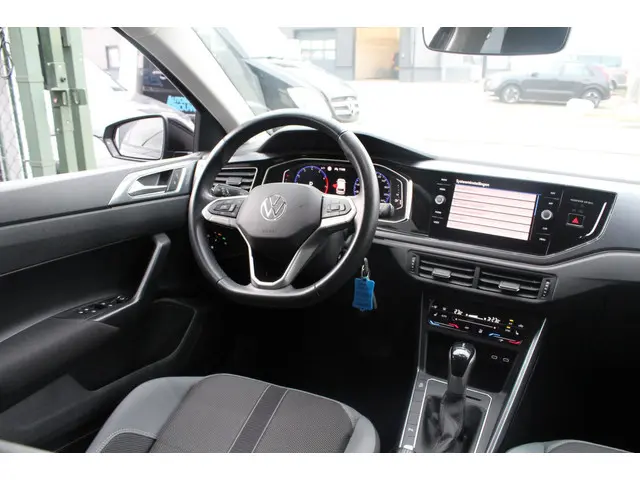Volkswagen Polo 1.0 TSI DSG Navigatie 2021 Benzine 10