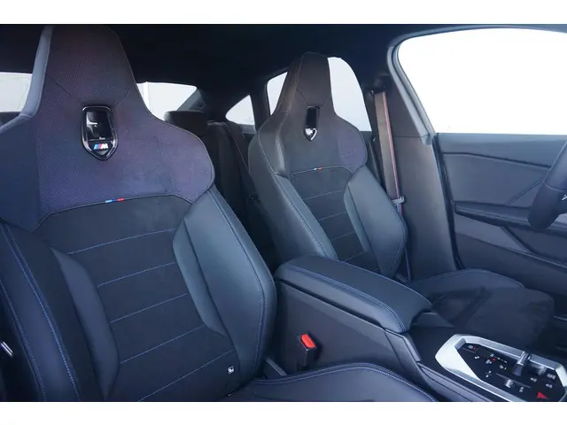 BMW 2 Serie Gran Coupé M235 xDrive 2026 Benzine 11