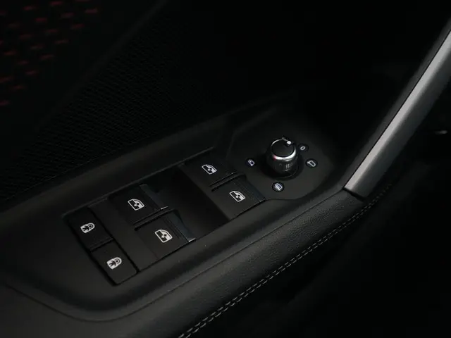 Audi A3 Limousine 30 TFSI S edition 2025 Benzine 22