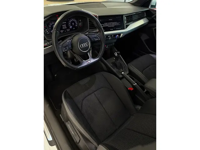 Audi A1 Sportback 35 TFSI S edition 2022 Benzine 9