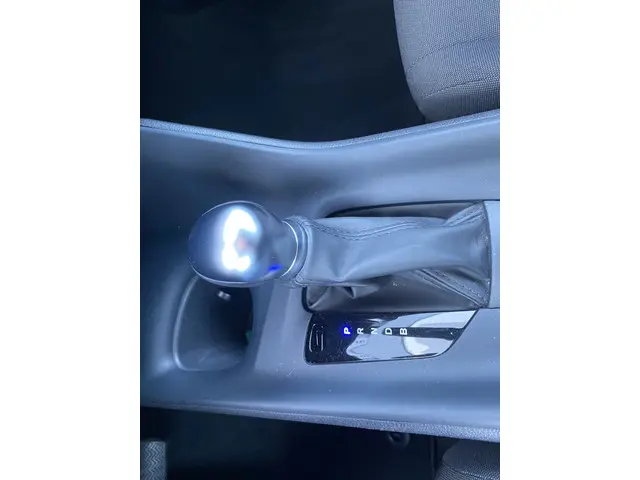 Toyota C-HR 1.8 Hybrid Active 2023 Hybride Benzine 22