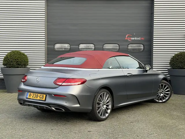 Mercedes-Benz C-Klasse 2