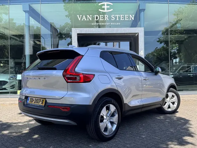 Volvo XC40 2.0 T4 Momentum 2018 Benzine 2