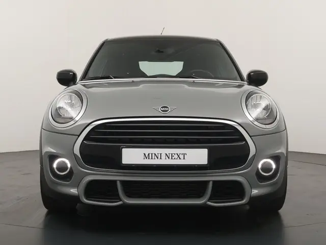MINI 5-Deurs Cooper 2020 Benzine 6