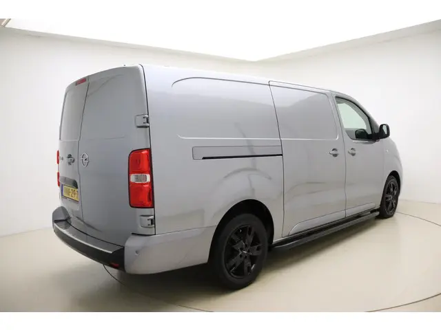 Opel Vivaro 2