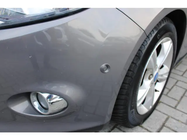 Ford Focus Wagon 1.0 EcoBoost Trend Sport 2012 Benzine 29
