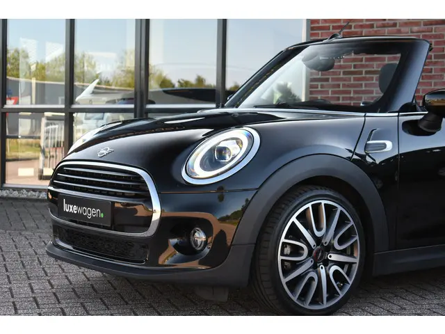 MINI Cooper Cabrio Mini 1.5 136pk 2020 Benzine 21