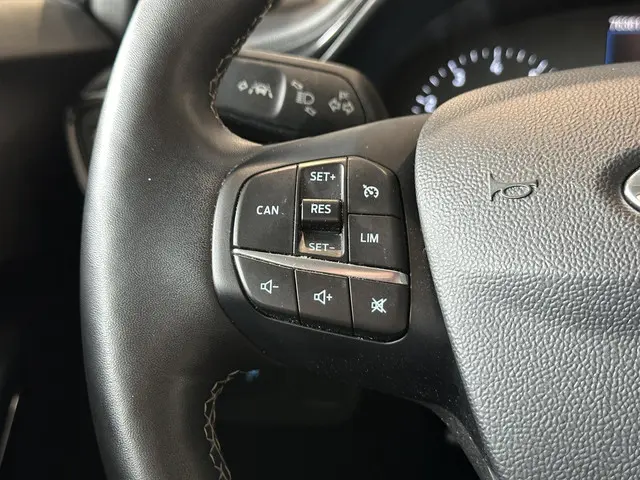 Ford Puma 1.0 EcoBoost Hybrid Titanium 2022 Benzine 23