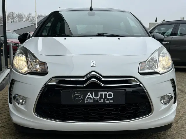 Citroën DS3 Cabrio 1.2 VTi Chic 2013 Benzine 4