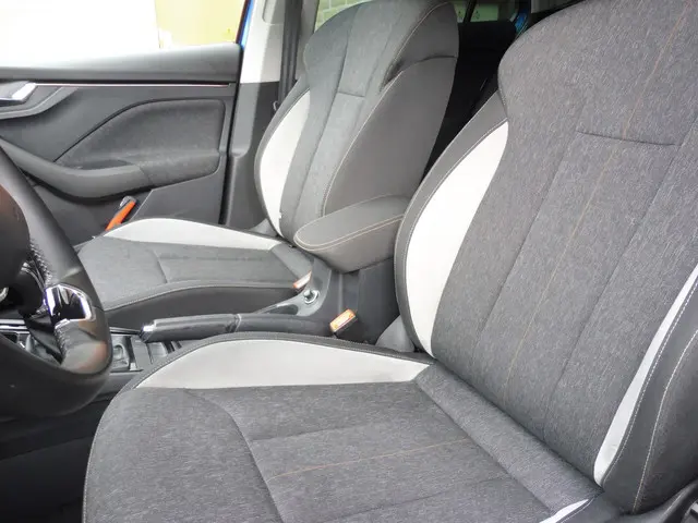 Škoda Kamiq 1.0 TSI Business Edition 2022 Benzine 3
