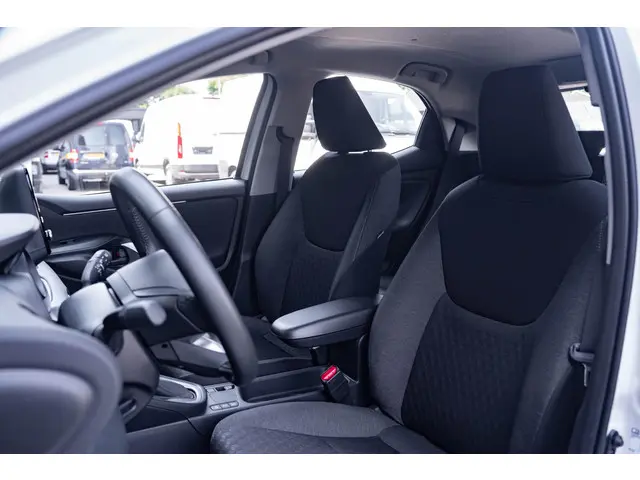 Toyota Yaris 1.5 Hybrid 115 Comfort 2022 Hybride Benzine 41
