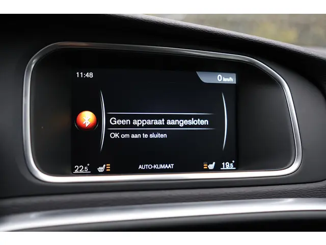 Volvo V40 2.0 D2 Summum Business 2015 Diesel 18