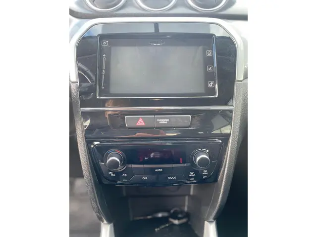 Suzuki Vitara 1.6 Exclusive 2015 Benzine 8