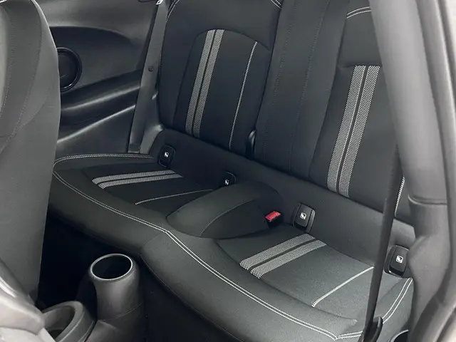 MINI Electric Mini Essential 33 kWh 2023 Elektrisch 8