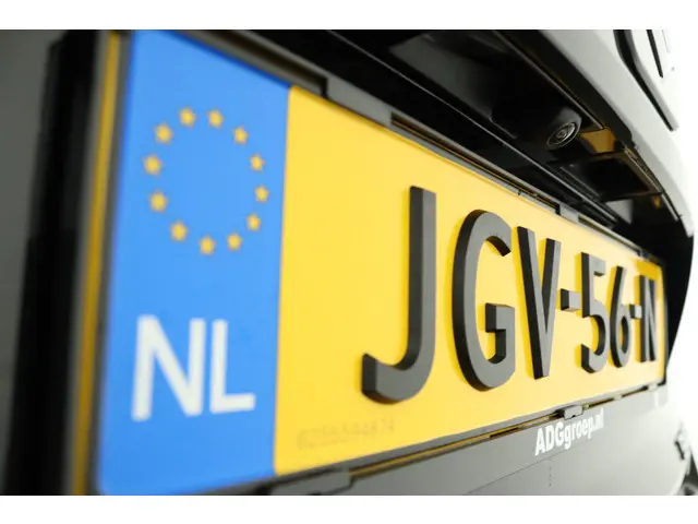 Suzuki Swace 1.8 Hybrid Select 2025 Hybride Benzine 42