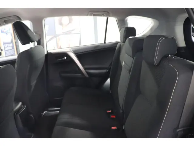 Toyota RAV4 2.5 Hybrid AWD Energy, 2018 Hybride Benzine 13