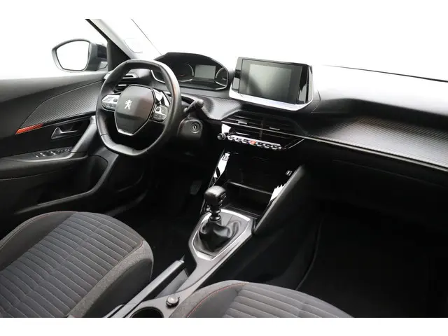 Peugeot 2008 3