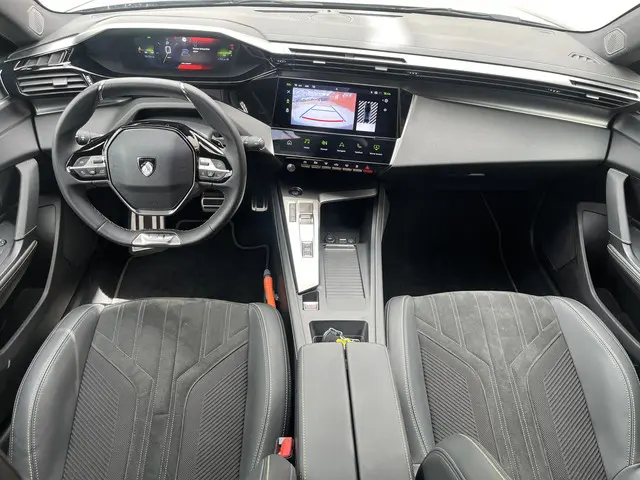 Peugeot 408 Hybrid 136 e-DCS6 GT 2024 Hybride Benzine 7