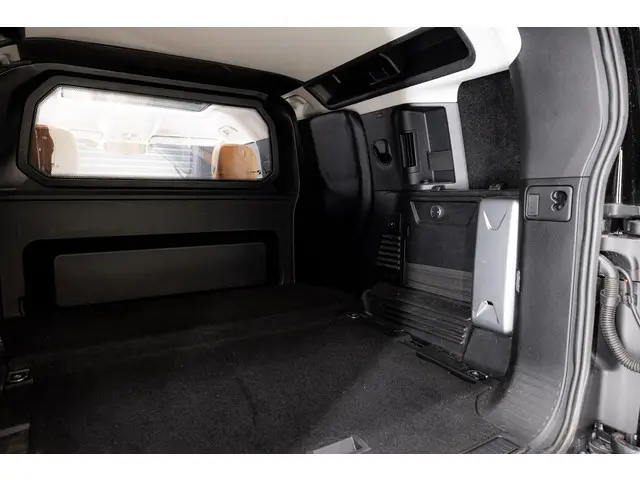 Land Rover Defender 3.0 P400 110 MHEV HSE 2021 Benzine 27