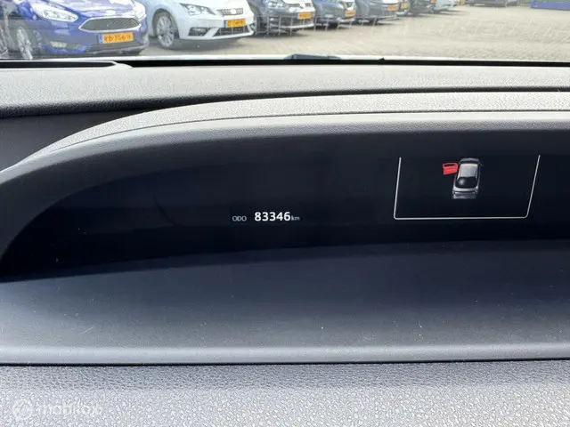 Toyota Prius 1.8 Dynamic 2017 Hybride Benzine 21