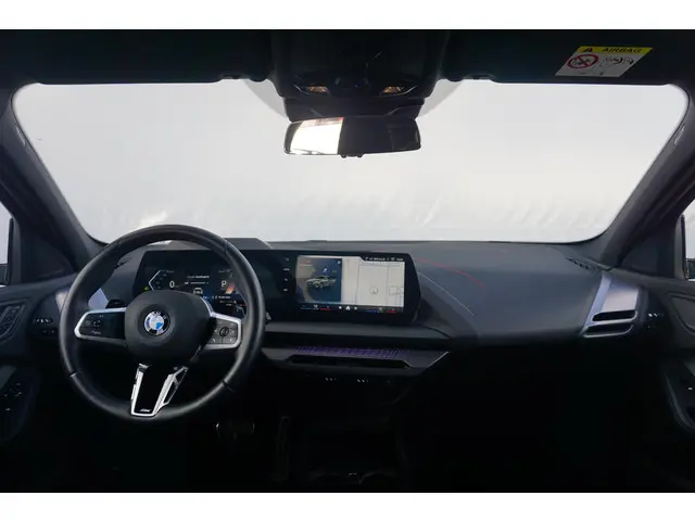 BMW 1 Serie 120 2024 Benzine 10