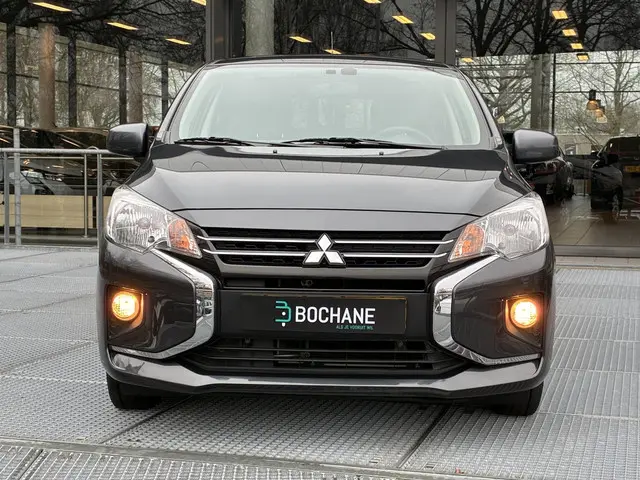 Mitsubishi Space Star 1.2 Dynamic 2024 Benzine 16