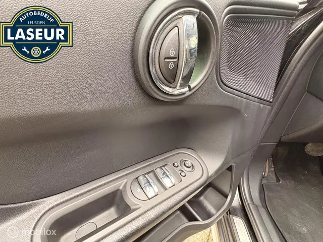 MINI Countryman 1.5 One Chili 2020 Benzine 10