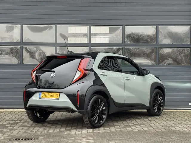 Toyota Aygo X 1.0 VVT-I MT PULSE 2024 Benzine 3