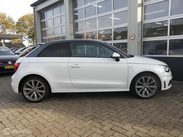 Audi A1 1.2 TFSI S-Line 2012 Benzine 4