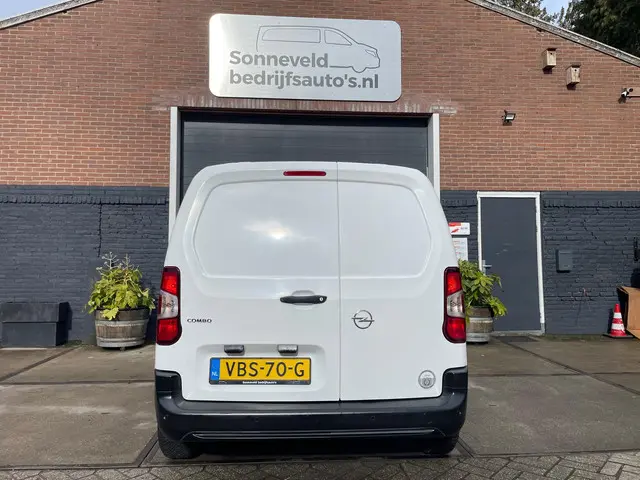 Opel Combo 1.5D EURO6, 76pk 2019 Diesel 8