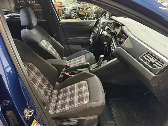 Volkswagen Polo 2.0 TSI GTI 2020 Benzine 29