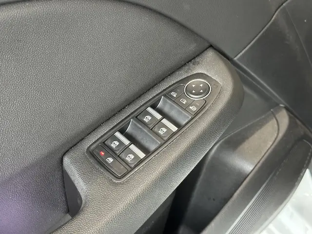 Renault Clio 1.0 TCe Intens 2021 Benzine 19