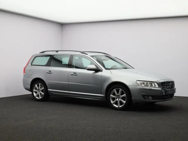 Volvo V70 T4 Automaat Polar 2016 Benzine 30