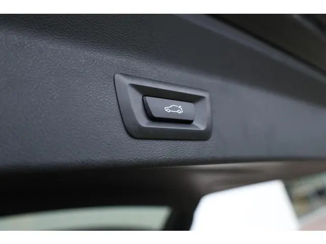 BMW iX3 Executive 80 kWh 2024 Elektrisch 52