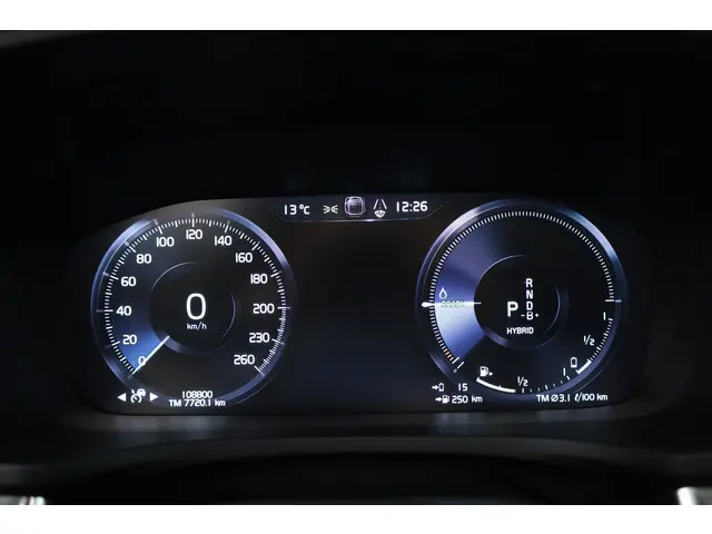 Volvo V60 2.0 T8 Inscription 2022 Hybride Benzine 12