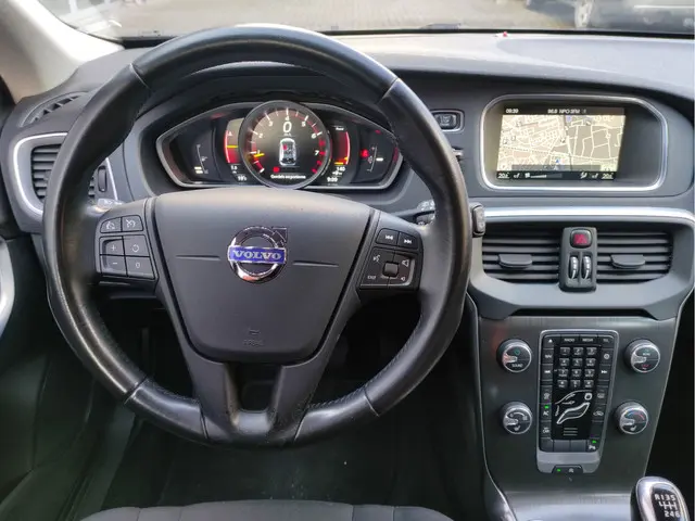 Volvo V40 1.6 T2 Kinetic 2015 Benzine 20