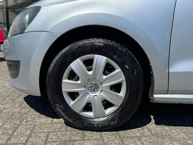 Volkswagen Polo 1.2 Easyline 2012 Benzine 13