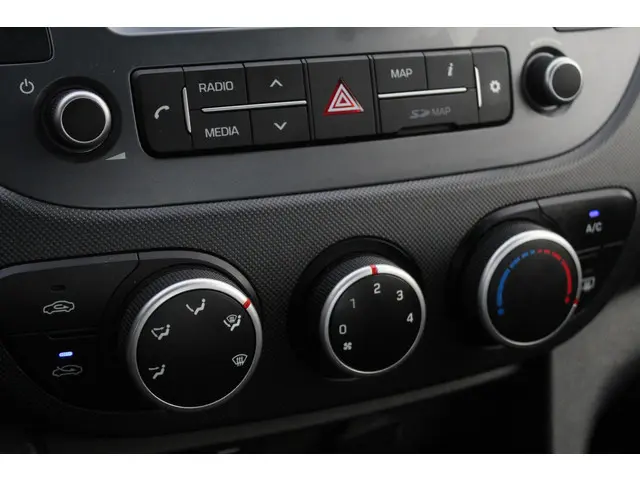 Hyundai i10 1.0i Comfort//Airco//Navi//5drs!! 2018 Benzine 20