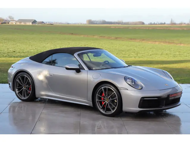 Porsche 911 Carrera S 2020 Benzine 8