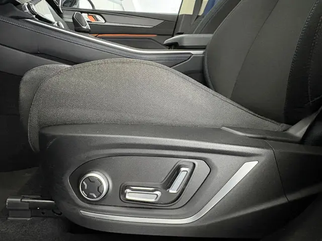 Lynk & Co 01 1.5 2022 Hybride Benzine 24