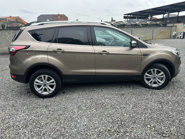 Ford Kuga 1.5 TDCi FWD Business Class 2018 Diesel 8