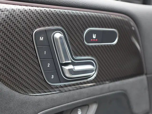 Mercedes-Benz B-Klasse 180 AMG Line 2025 Benzine 19