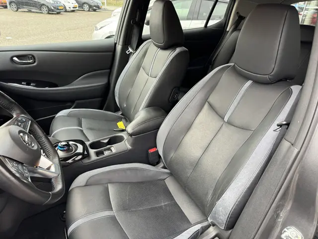 Nissan Leaf e+ Tekna 62 kWh 2019 Elektrisch 17