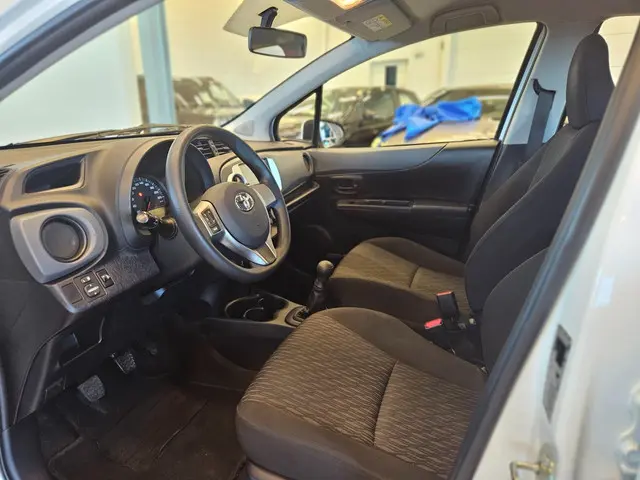 Toyota Yaris 1.0 VVT-i Now | CarPlay 2014 Benzine 11