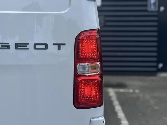 Peugeot Expert 2.0 BlueHDi 180pk S&S L3 DC 2024 Diesel 8