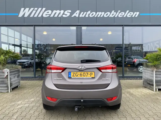 Hyundai ix20 1.4i i-Vision 2015 Benzine 9