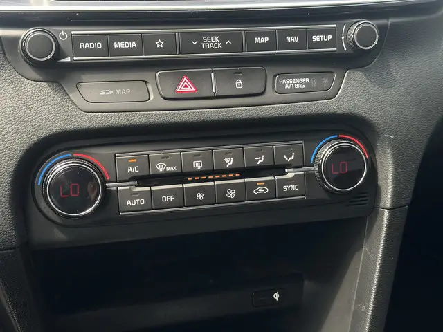Kia Ceed 1.4 T-GDi GT-Line 2019 Benzine 27