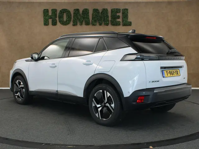 Peugeot e-2008 EV GT 54 kWh 2023 Elektrisch 14