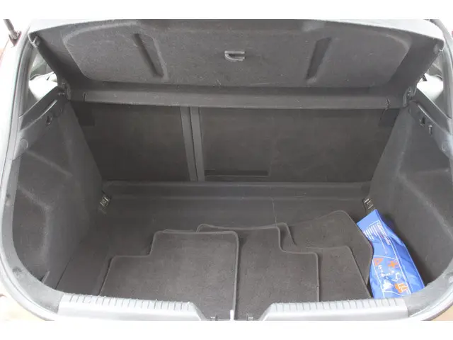 Hyundai i30 1.6 GDI i-Vision Automaat 2012 Benzine 19